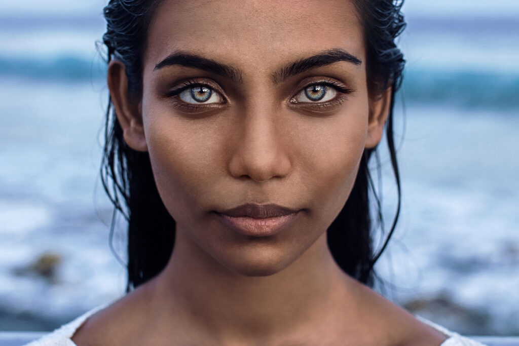 femme avec un beau regard