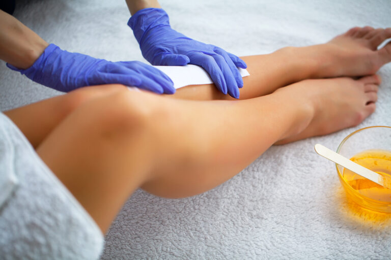 Femme epilation des jambes